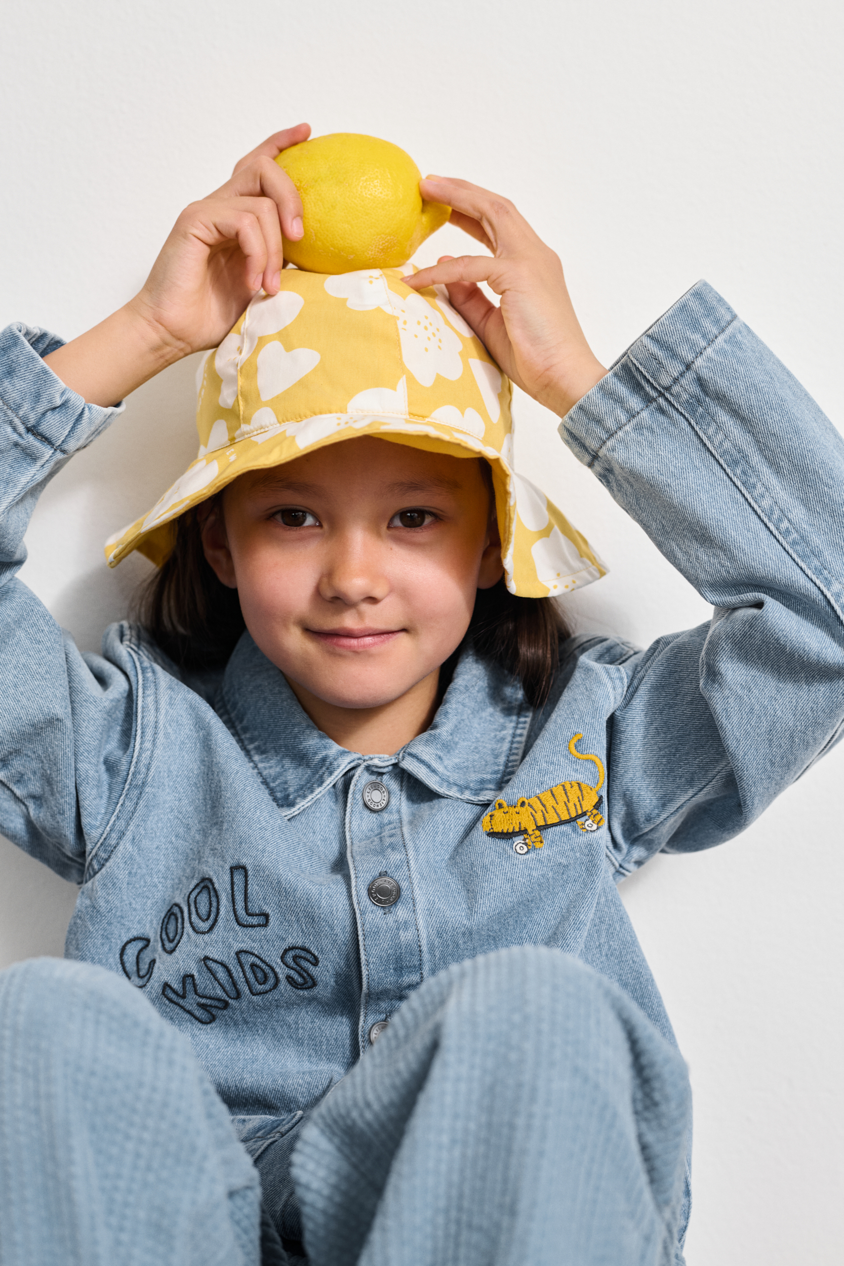 LIEWOOD Amelia Solhatt Vändbar, Flower/Lemon Yellow, 3-4 år