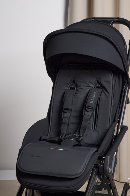Beemoo Sittdyna, All Black