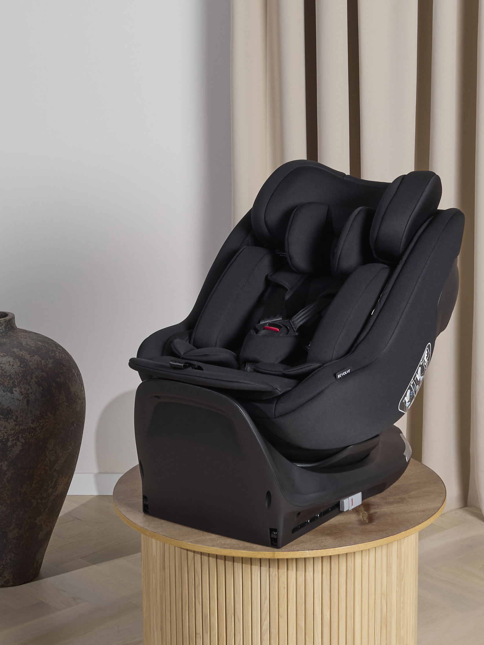 Beemoo Revolve i-Size Bilbarnstol inkl. Bas, Black Stone