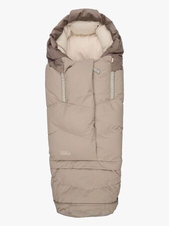 VO-11037715-ClaySnow-3394_1.jpg