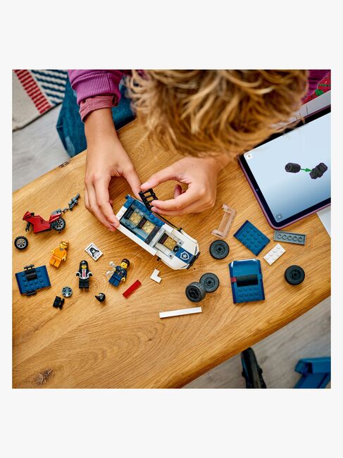 LEGO City 60479 Polisens fångtransportbil