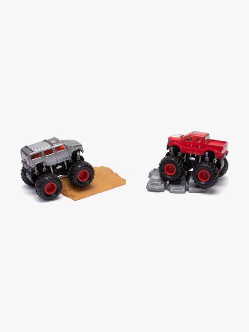 Alex's Garage Monstertruckar Stadium