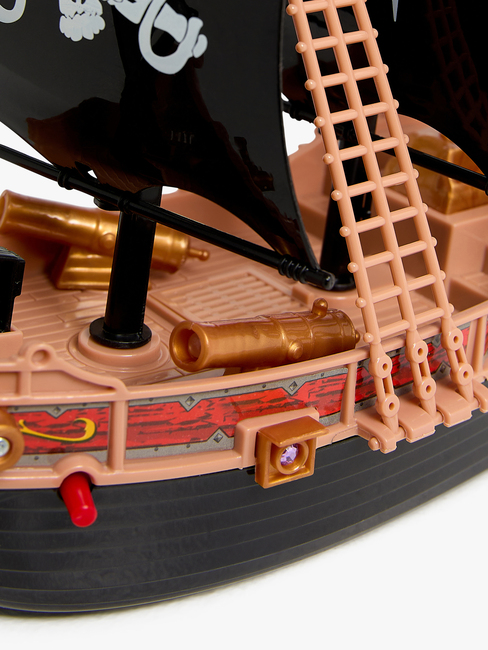 Cloudberry Castle Svarta Seglets Piratskepp Borg & Figurer