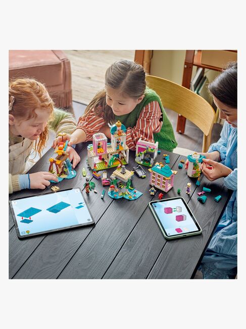 LEGO Disney Princess 43267 Prinsesslott och kungliga husdjur