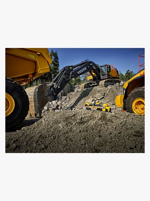 Dickie Toys Volvo Lastbil Med 2 Fordon