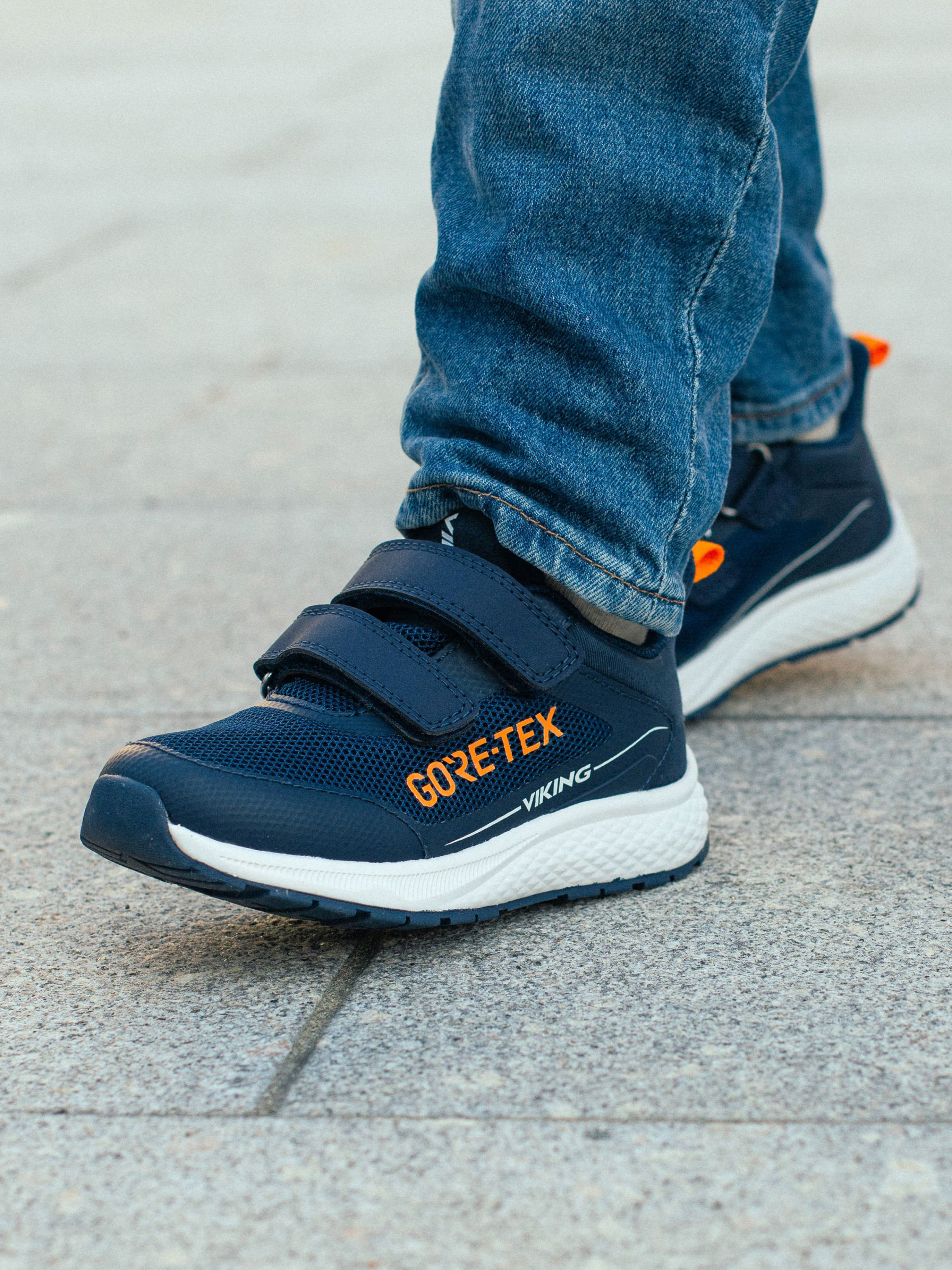 Viking Bouncy 2V GTX Sneakers, Navy, 29
