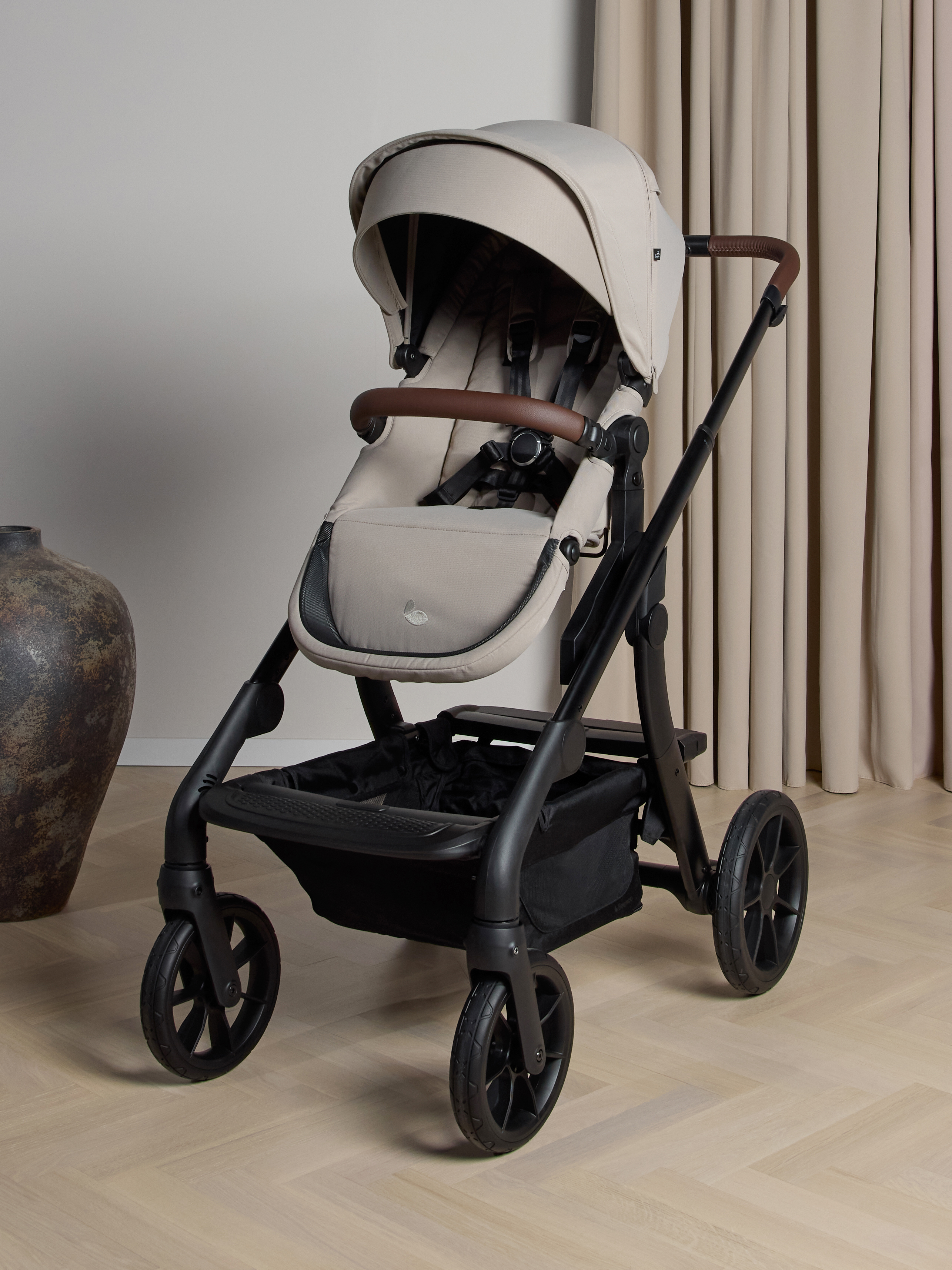 Beemoo Pro Max Sittvagn, Latte Beige