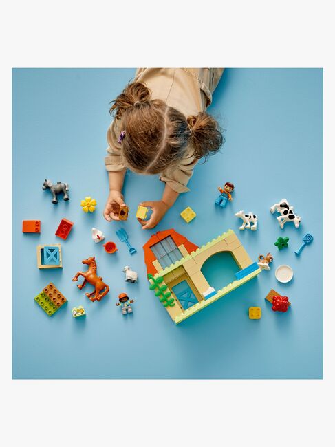 LEGO DUPLO Town 10416 Sköta om djur på bondgården