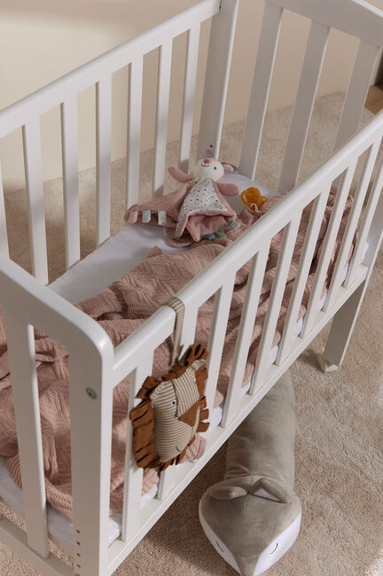 JLY-Bedside-01-2202_2b.jpg