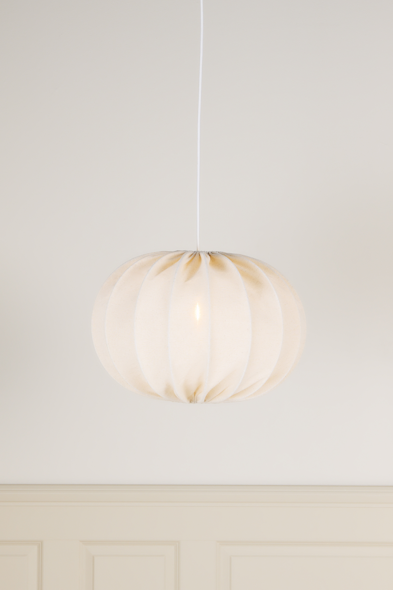 Alice &  Fox Cocoon Lampsk&auml;rm, Beige