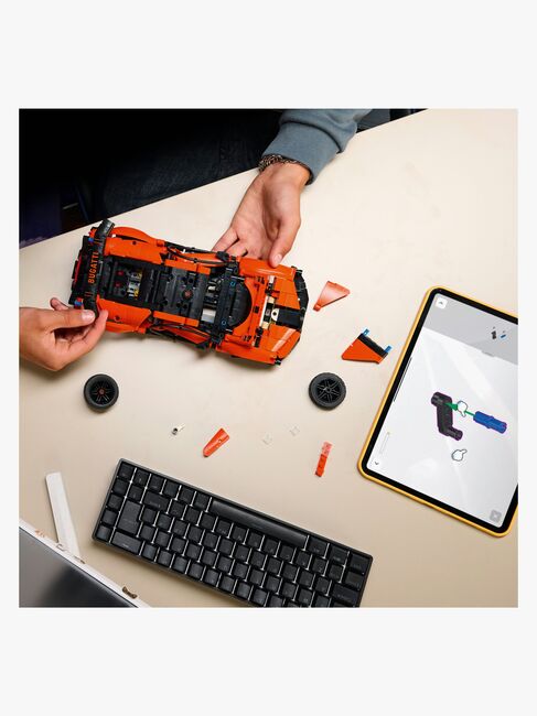 LEGO Technic 42222 Bugatti Chiron Pur Sport hyperbil