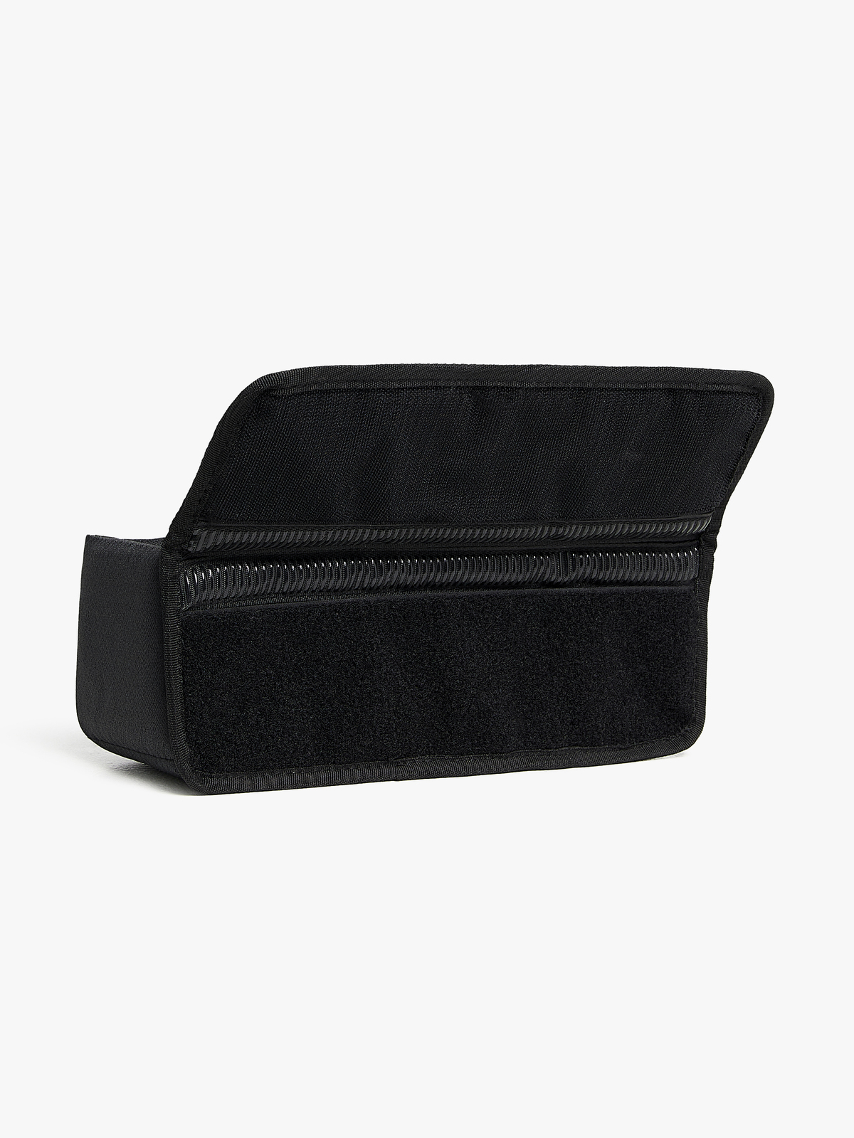 BM-TO23-BLACK-2007_3a.jpg