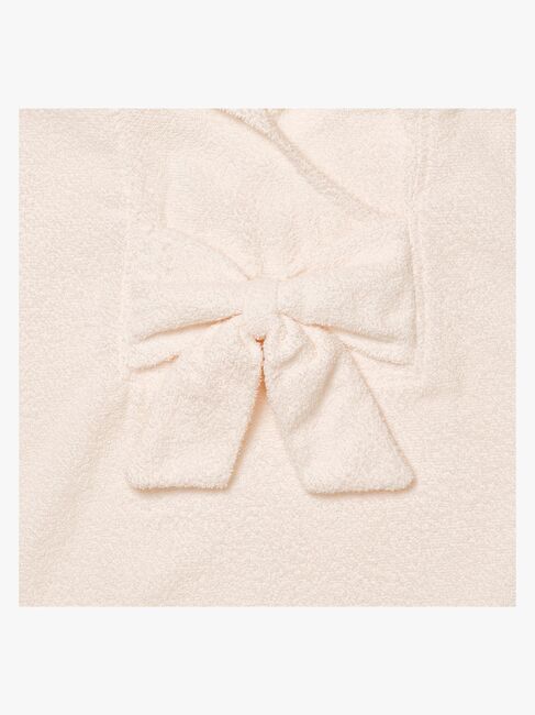 Elodie Badponcho, Creamy White