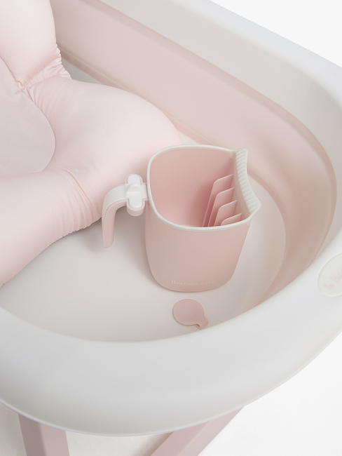 Beemoo CARE Assist Badbalja inkl. Badstöd & Sköljkanna, Pink