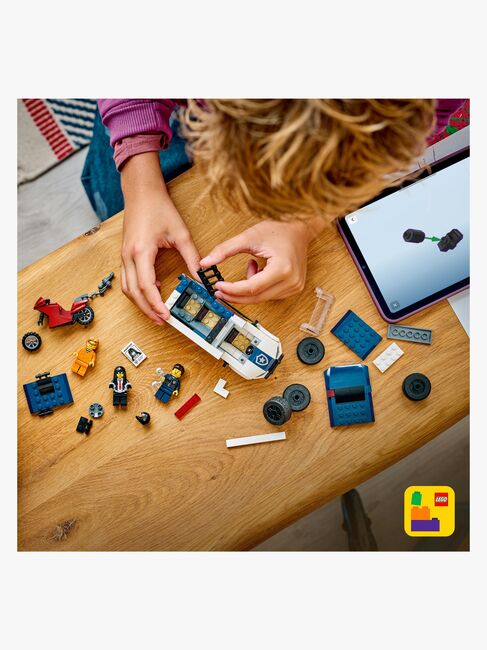 LEGO City 60479 Polisens fångtransportbil