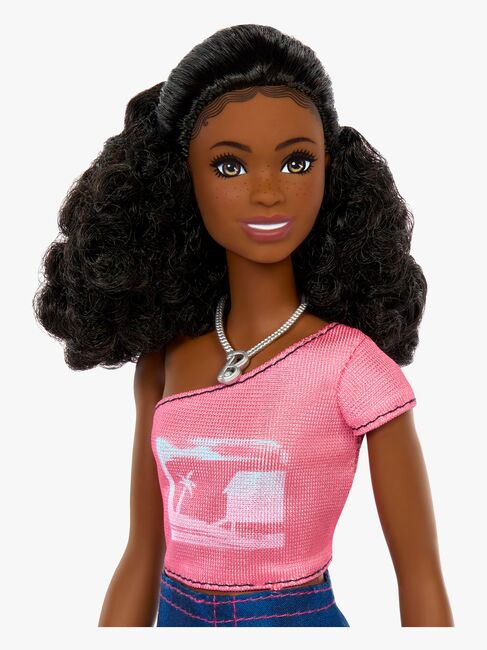 Barbie Beach Detective Docka Brooklyn