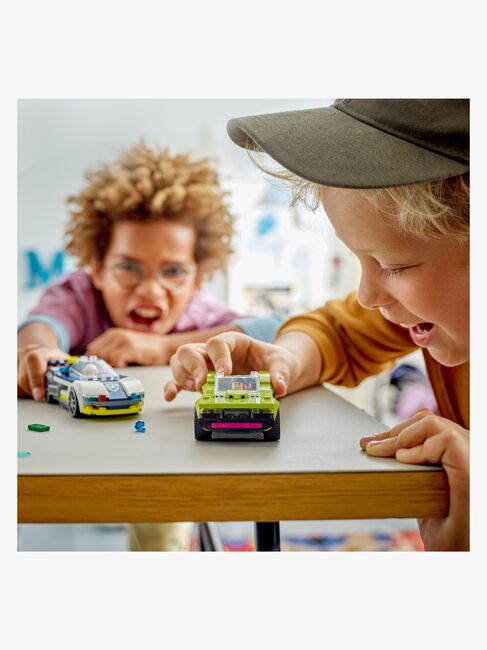 LEGO City 60415 Jakt med polisbil och muskelbil