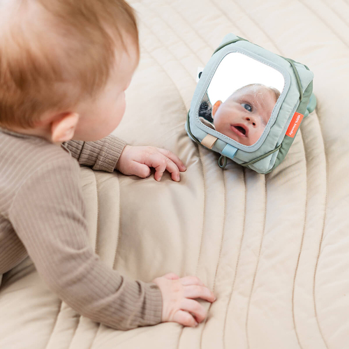 Done By Deer Tiny Farm Aktivitetsleksak, Grön