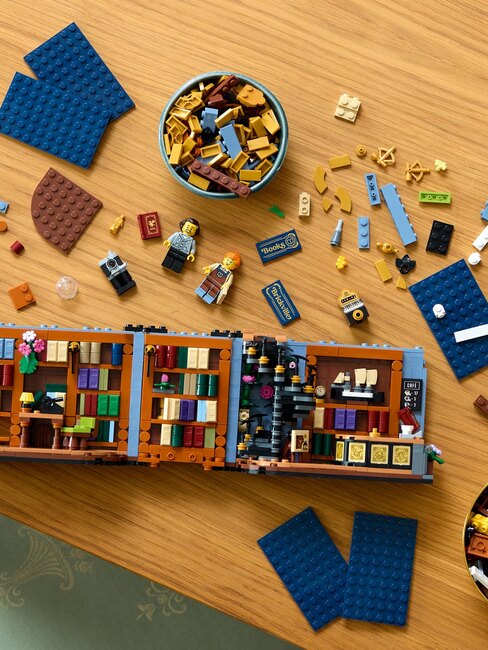 LEGO Icons 11379 Bokhandel: bokvrå 11379-1379_4c.jpg