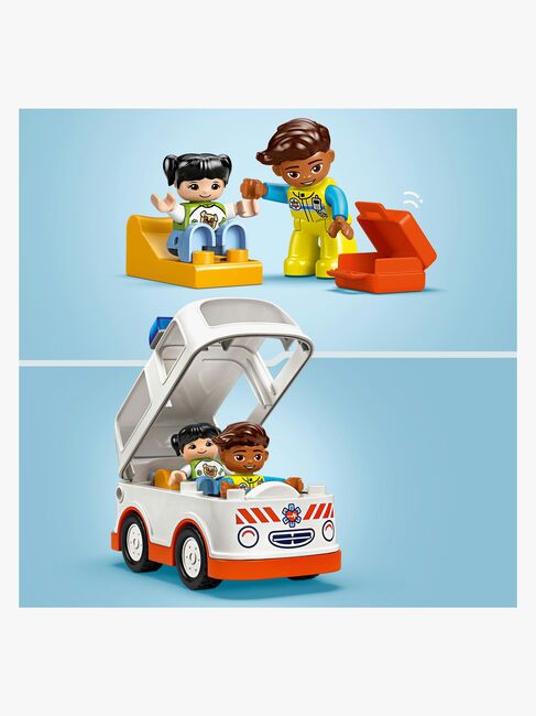 LEGO DUPLO Town 10447 Ambulans och förare