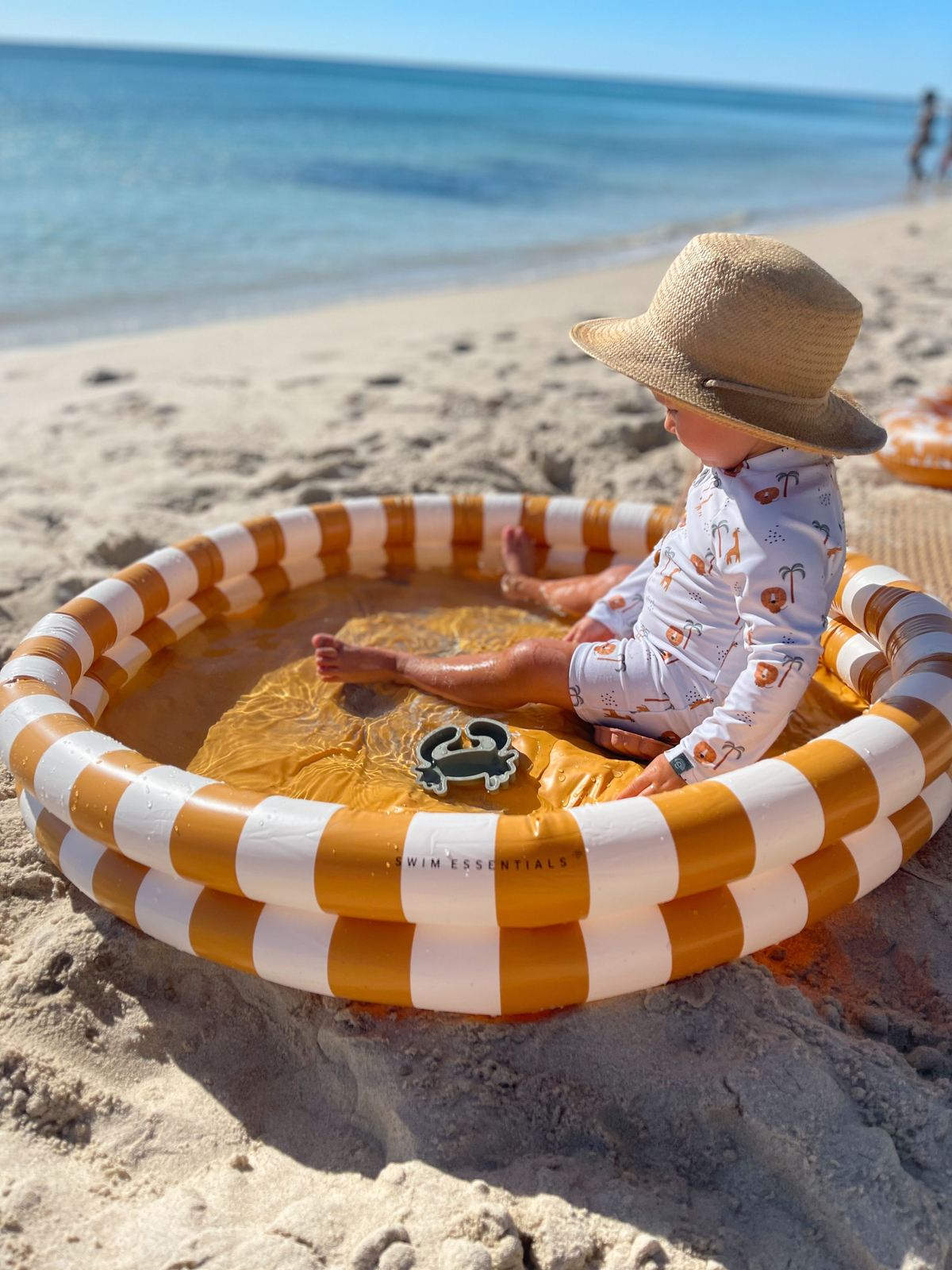POOL-FlowYellow-4663_4b.jpg