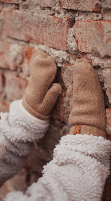 BabyMocs  Stickade Vantar, Caramel