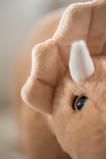 Teddykompaniet Dino Triceratops Gosedjur Stort, Aprikos