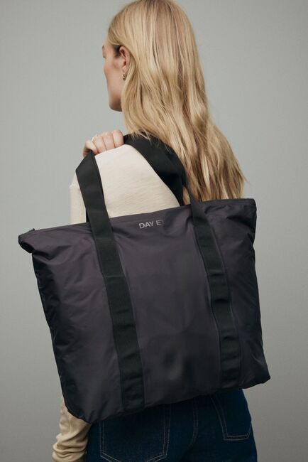 DAY ET No Rain Skötväska M, Black