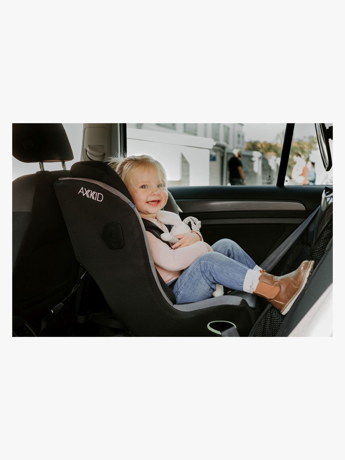 MOVEKID-22170016-1300_3e.jpg