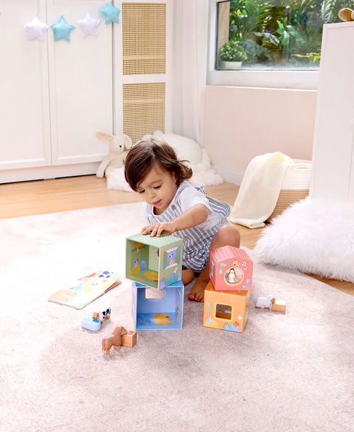 Hape Sagobok med Lekset The Happy Stables