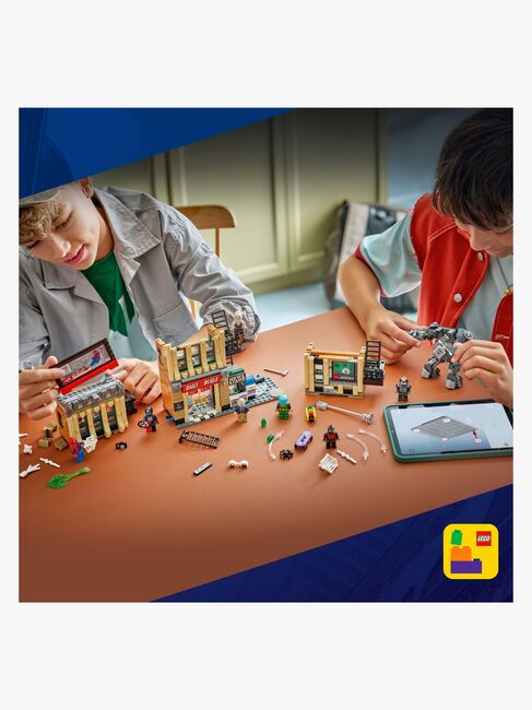 LEGO Super Heroes 76342 Spider-Man mot Mysterio: Daily Bugle