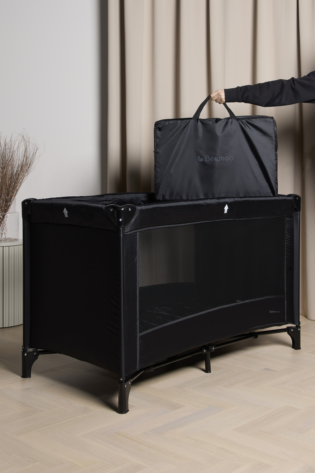 Beemoo CARE Resesäng Inkl. Madrass, Black