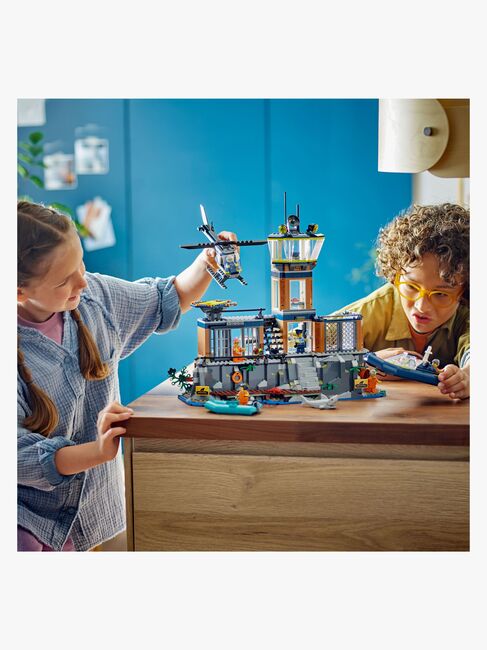 LEGO City 60419 Polisens fängelseö