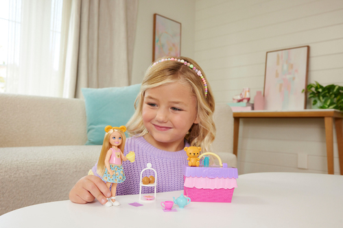 Barbie Family & Friends Club Chelsea Lekset Tekalas