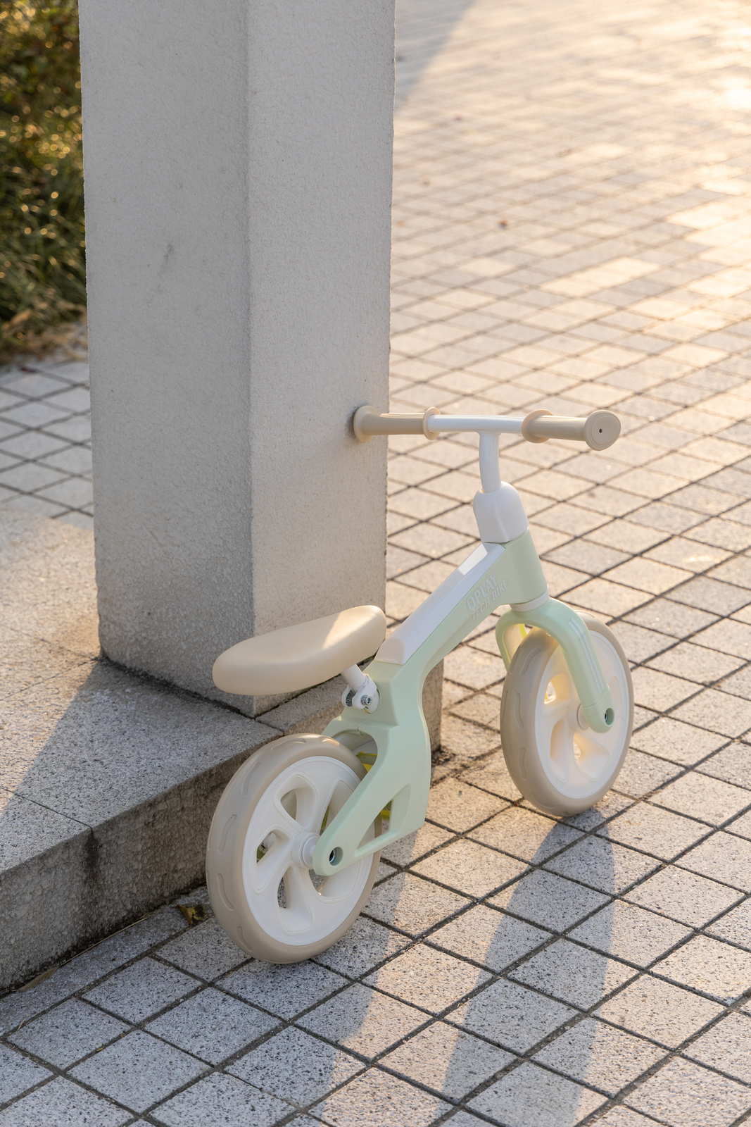 QPlay Tech Eva Balanscykel, Mint