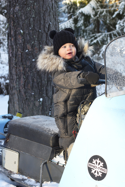 Lindberg Roxtuna Mössa Ullmix, Svart