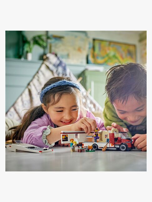 LEGO City 60454 Semesteräventyr med husbil