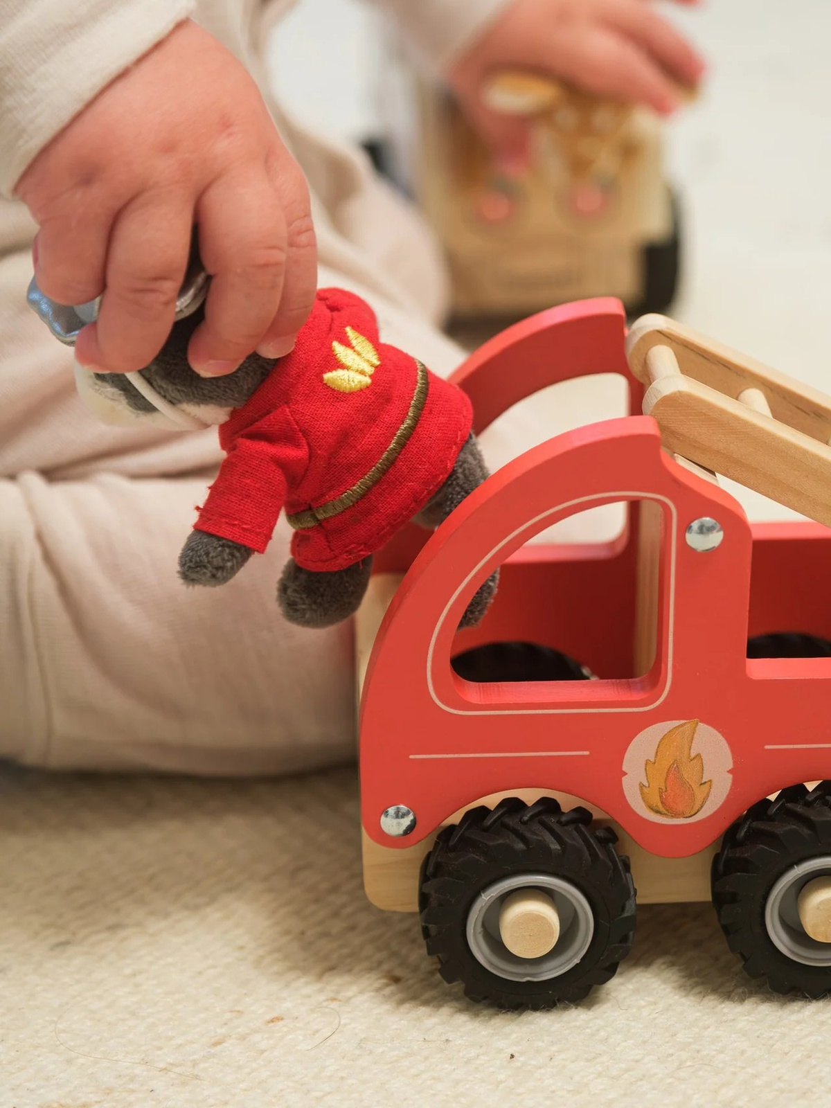 MFF-EG511188-1423_4e.jpg