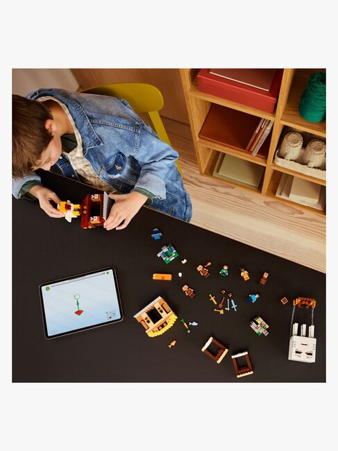 LEGO Minecraft 21273 Byanfall med gastballong