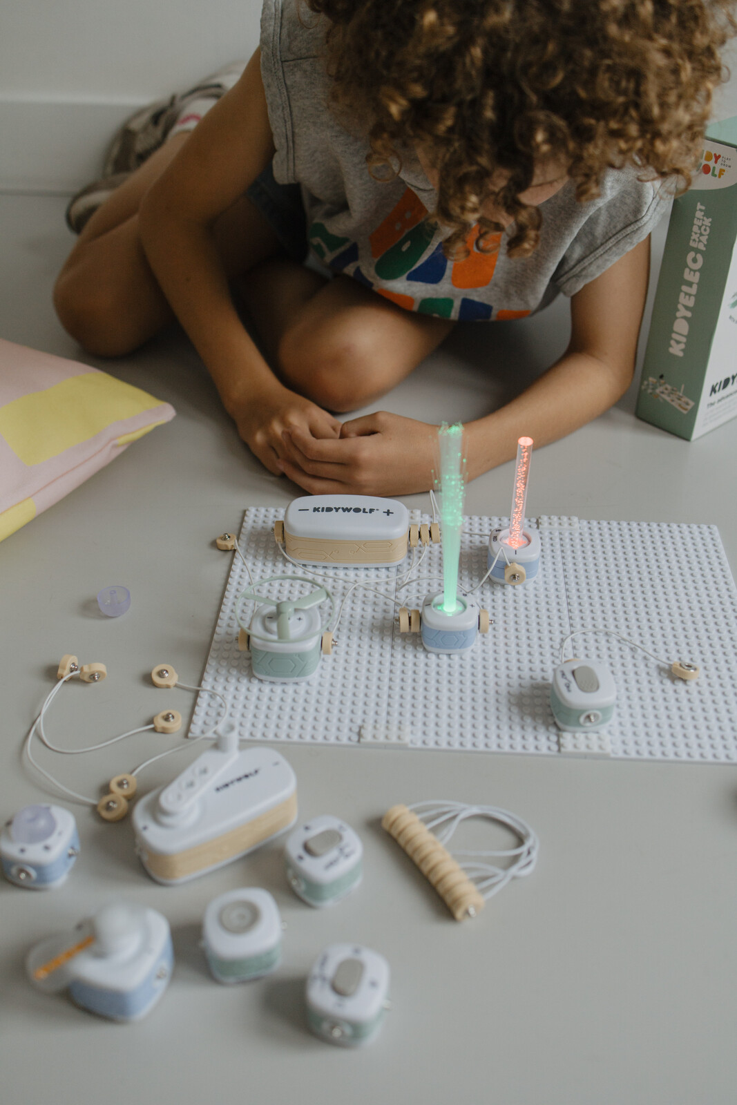 KIDYELEC-EXPERT-4623_4a.jpg