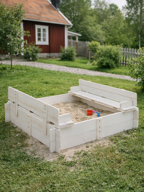 Woodlii Sandlåda med Lock & Bänk, Vit