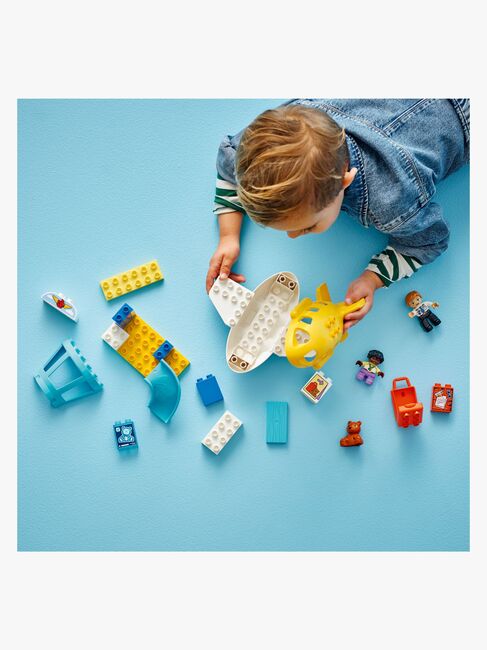 LEGO DUPLO Town 10443 Första gången på flygplatsen