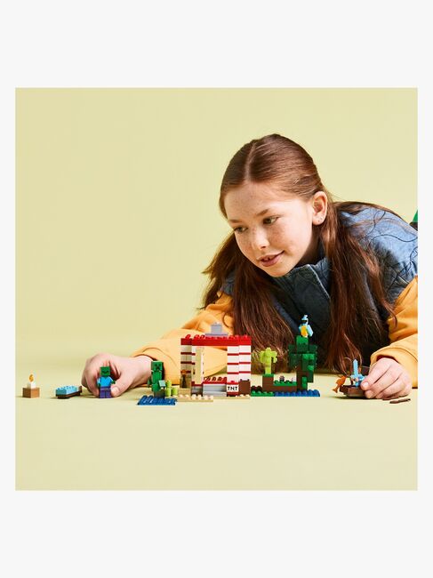 LEGO Minecraft 21275 Dynamithuset i djungeln