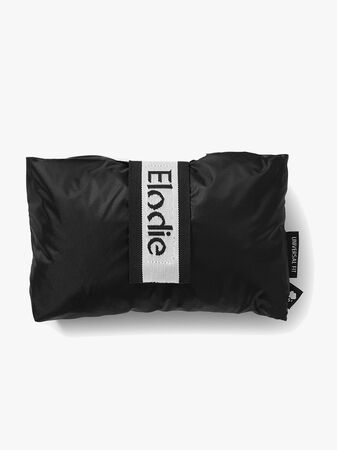 Elodie Regnskydd, Black