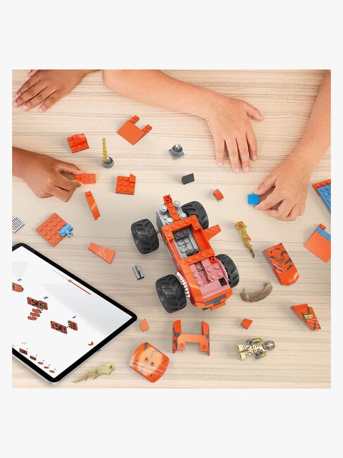 Mega Hot Wheels Bilset Smash N Crash Tiger Shark Chomp Course