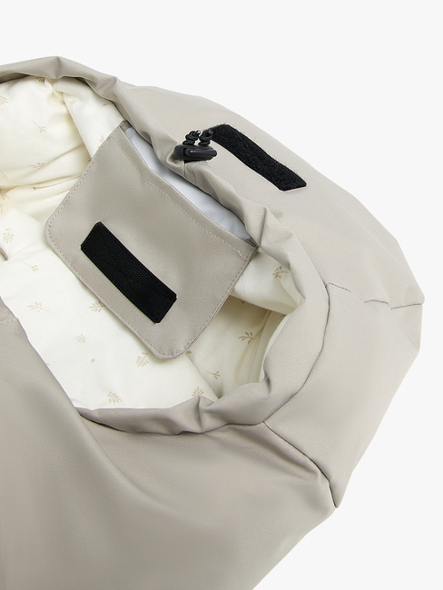BM-MiniFootmuff-BEIGELEAF-1882_3c.jpg