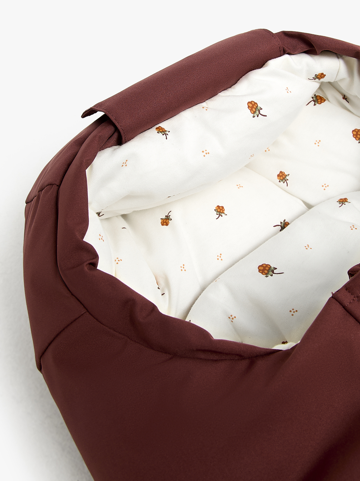 BM-MiniFootmuff-BURGUNDY-1882_3b.jpg