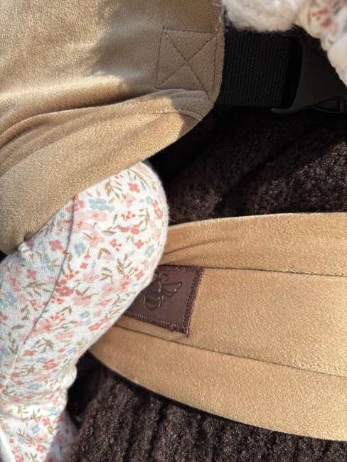 Bizzi Growin Nomad Velvet Bärsele, Almondine