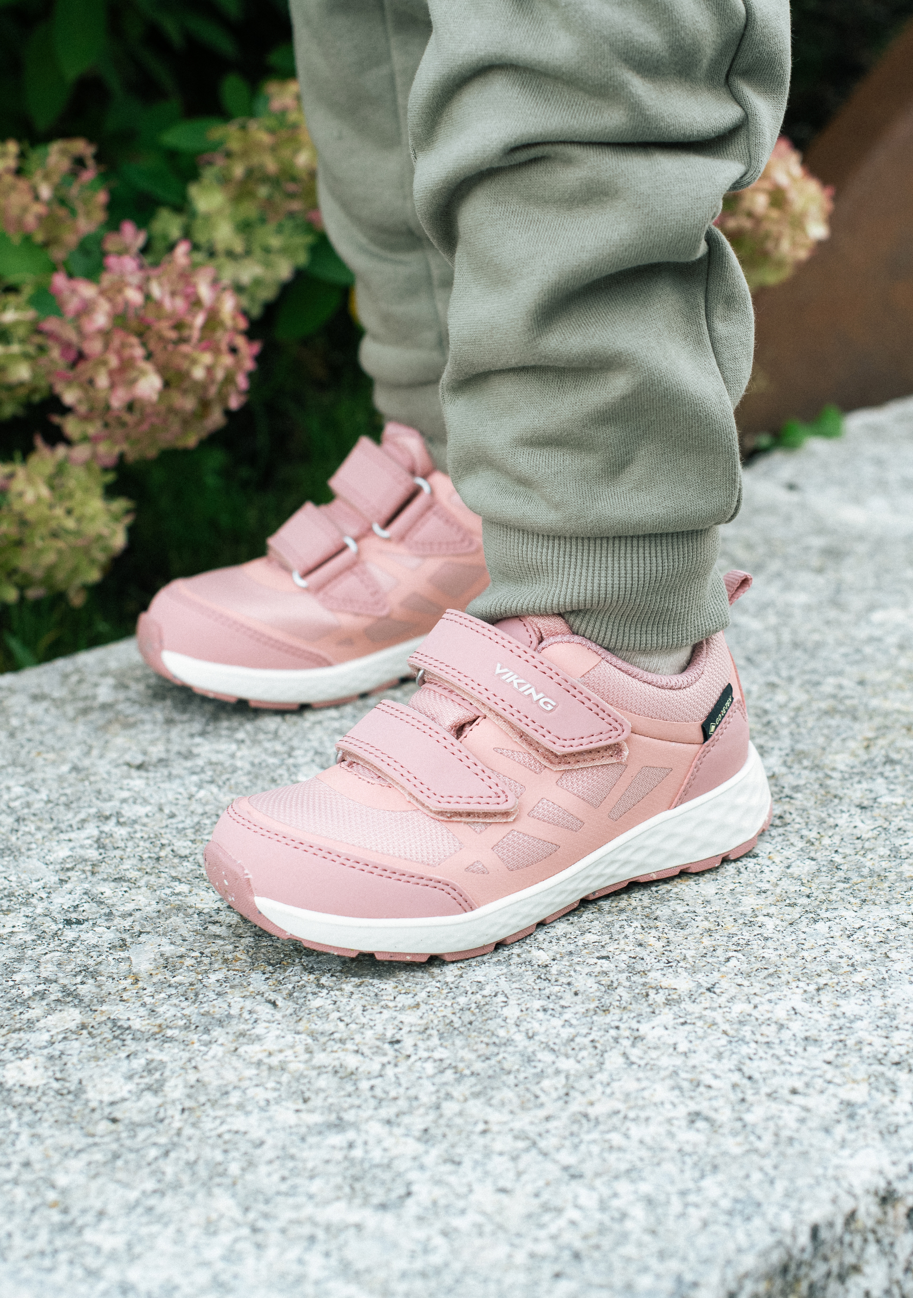 Viking Veme Reflex 2V GTX Sneakers, Light Pink, 24