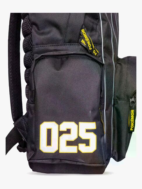 Pokémon Deluxe Ryggsäck 17L, Svart